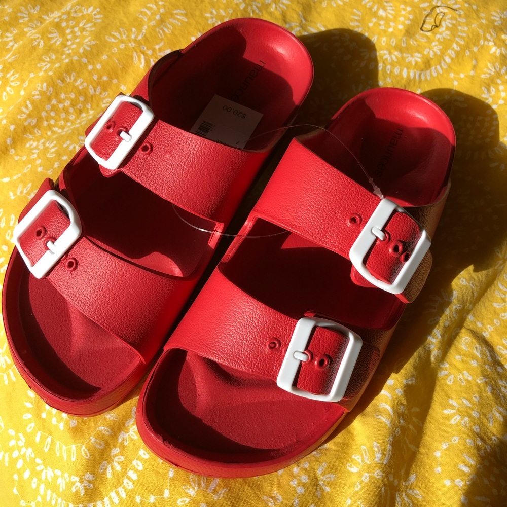 NWT Red Strapped Sandals - Picture 3 of 6